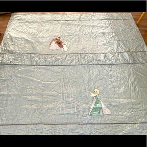 Pottery Barn Kids Frozen Quilt